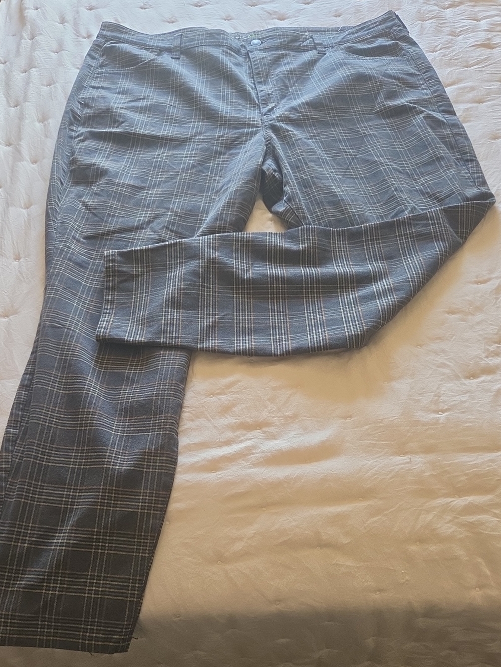 American Eagle Outfitters Gray Plaid Women's Pants